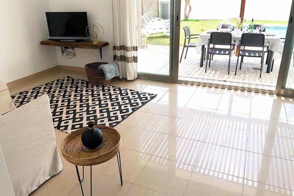 Villa D'Aina * Propiedad Privada Con Piscina Cala en Bosch Luaran gambar