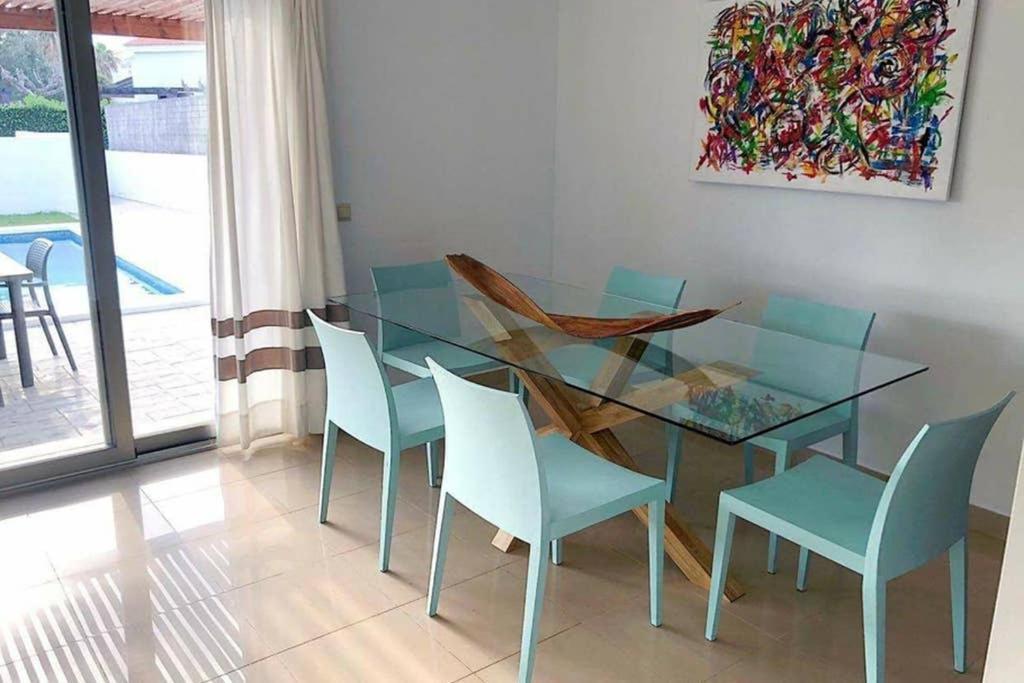 Villa D'Aina * Propiedad Privada Con Piscina Cala en Bosch Luaran gambar